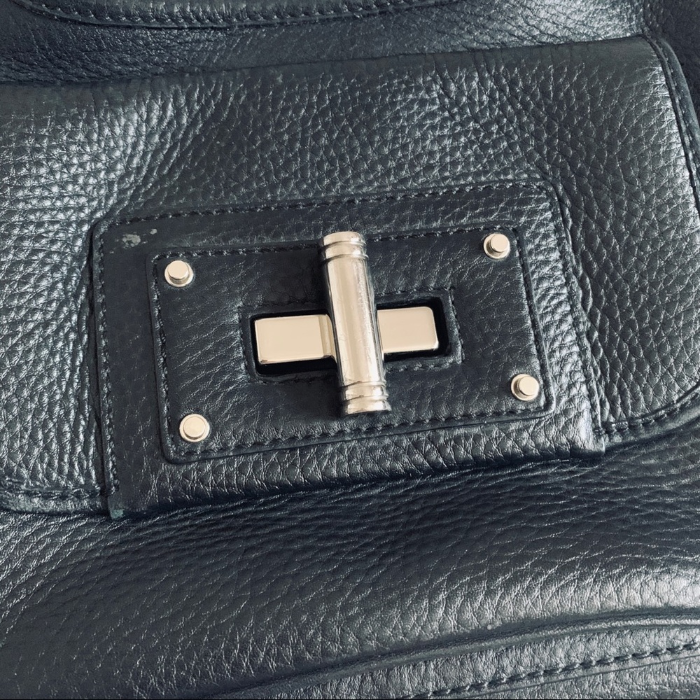 Banana Republic Black Leather Shoulder Bag/Purse - Picture 6 of 12